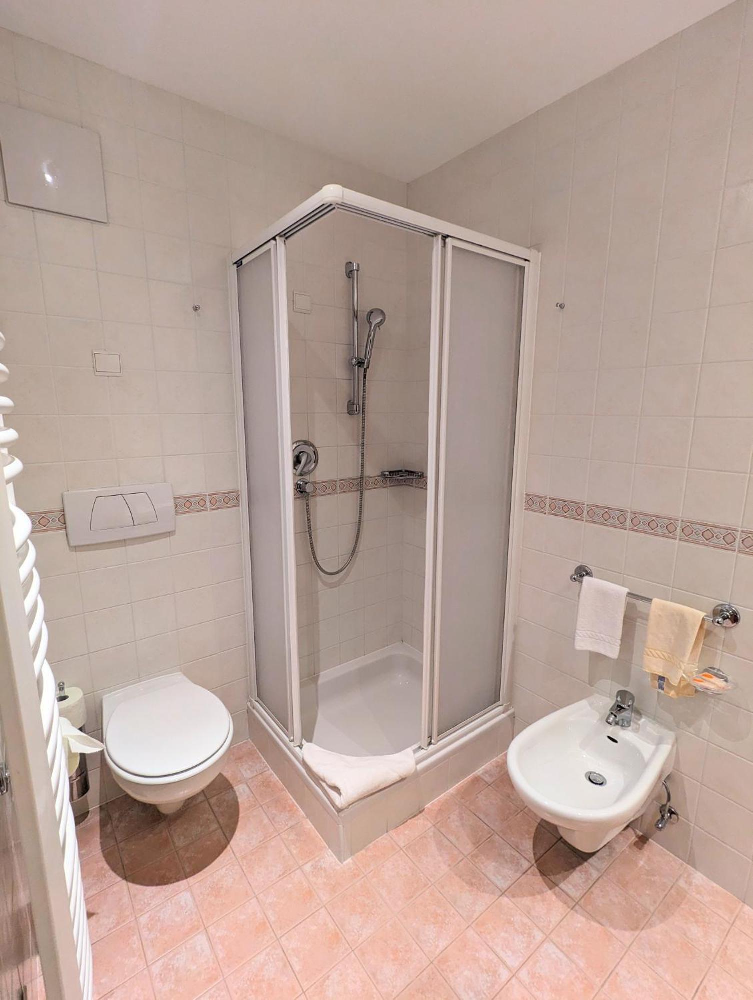 Hotel Heinz Brunico Esterno foto