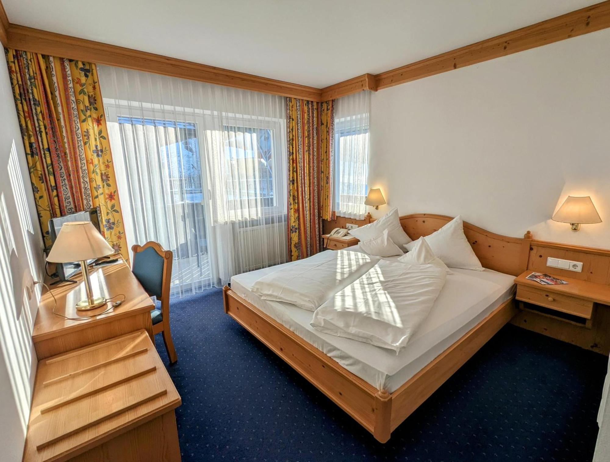 Hotel Heinz Brunico Esterno foto