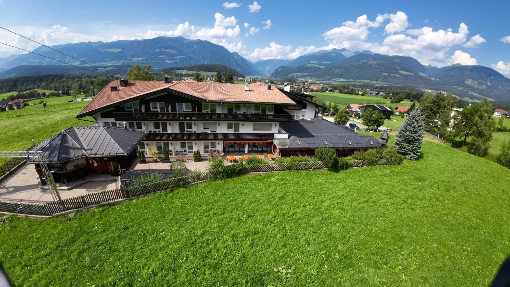 Hotel Heinz Brunico Esterno foto